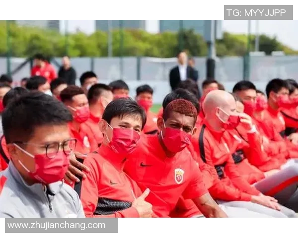 上海足球队意识争议引发热议球迷与专家各持己见的背后故事