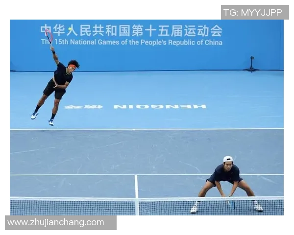 赛后分析:西安网球队与深圳网球队的战术配合与表现探讨 赛后分析:西安网球队与深圳网球队的战术配合与表现探讨